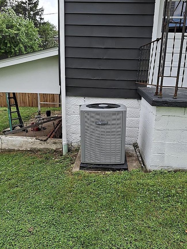 Photo of 108 S Paul St, Woodsfield, OH