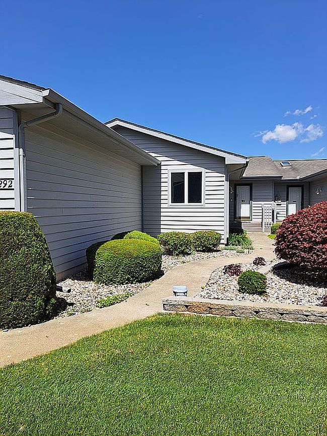Image of 292 Country Club Dr