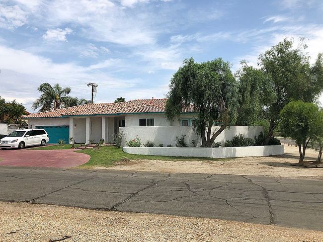 Image of 416 W Dominguez Rd