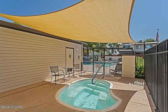 Additional photo 2 of property located at 1360 S Avenida Polar Apt J112