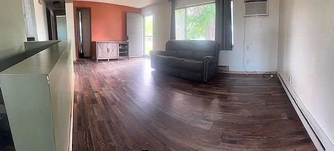 Additional photo 2 of property located at 209 Birch Ct