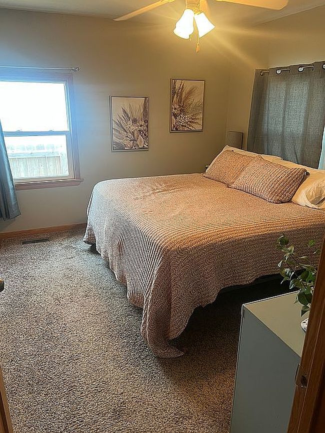 Photo of 1606 Burnett Ave, Ames, IA