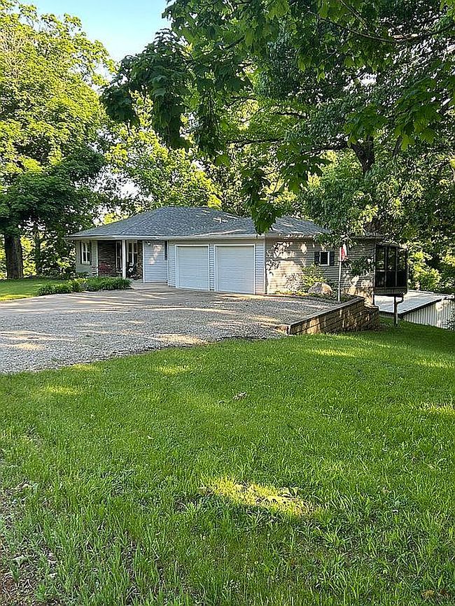 Image of 1701 Woodland Knolls Rd