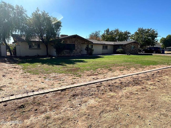 Preview of property located at 517 E Pony Ln