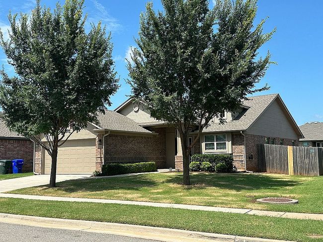 Photo of 3406 Bergen Peak Dr, Norman, OK