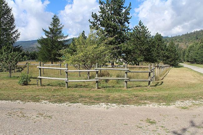 Photo of 332 Doe Rd, Naples, ID