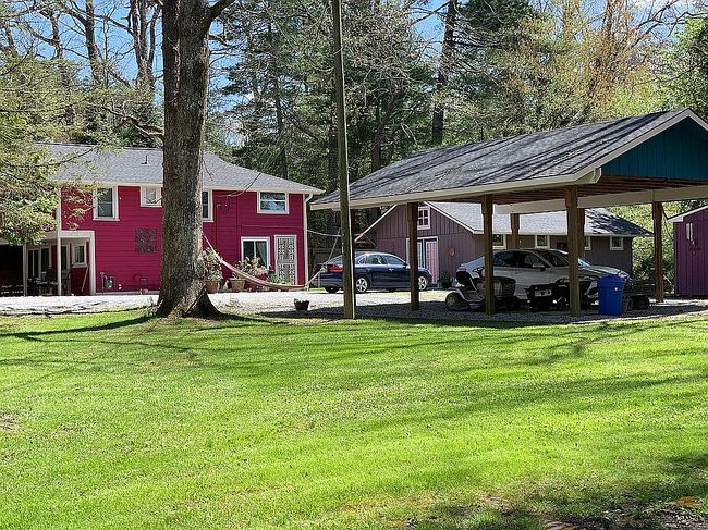 Photo of 313 Chadwick Ave, Hendersonville, NC