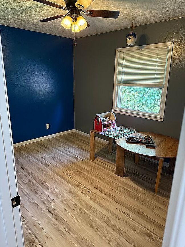 Photo of 525 N Vine St, Agency, IA