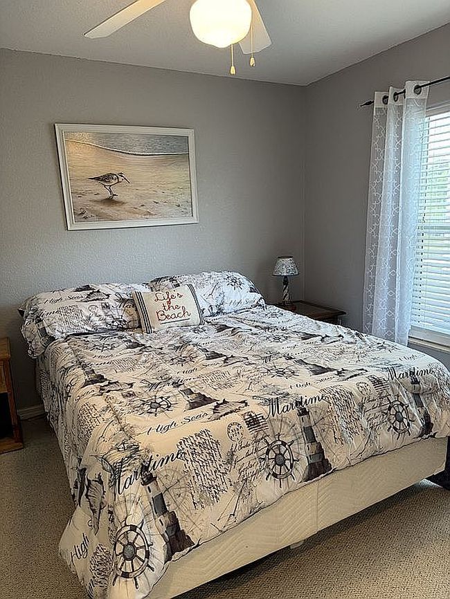 Image of 460 Encarnacion St