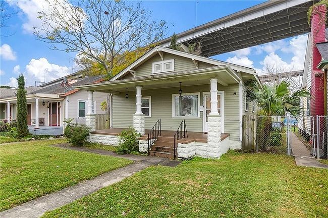 Additional photo 2 of property located at 513 Park Blvd