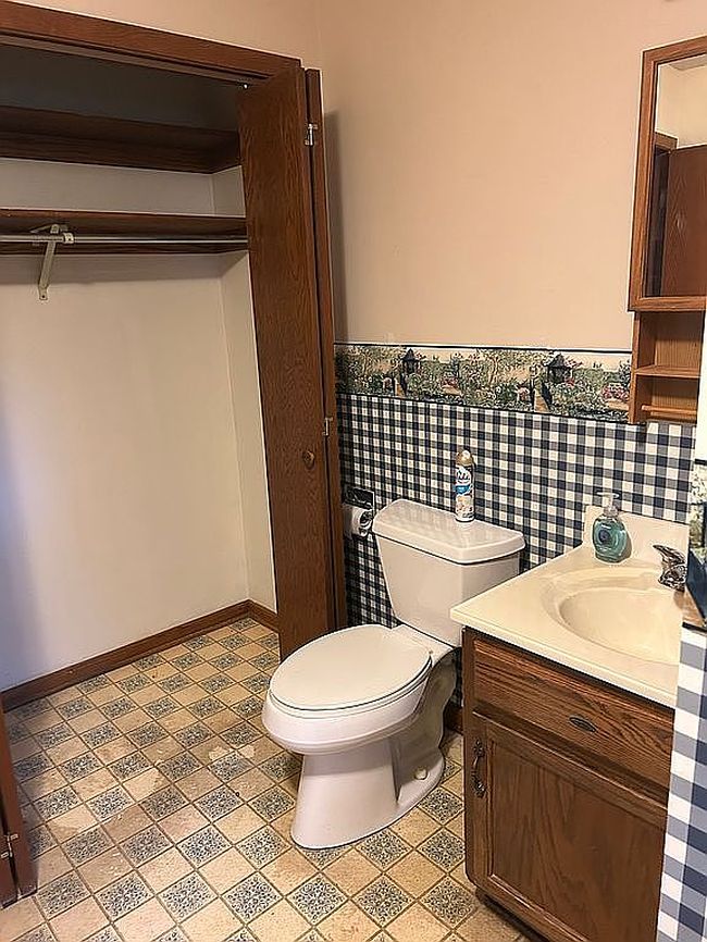 Photo of 208 N Ash Ave