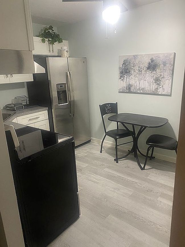 Additional photo 2 of property located at 3510 Paragon Ct Unit 13