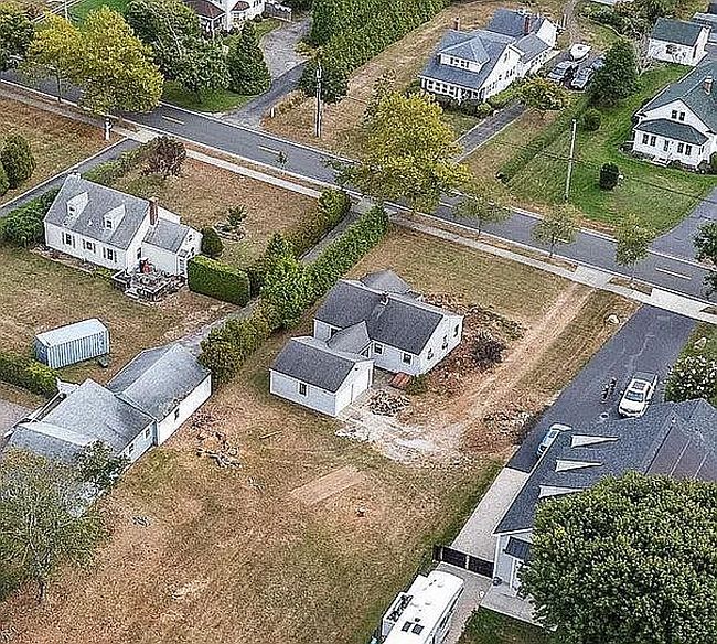 Photo of 53 S Phillips Ave, Remsenburg, NY