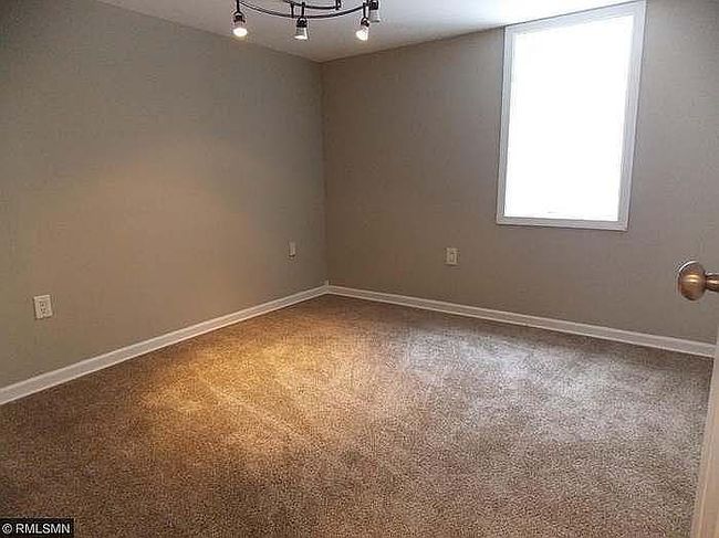 Image of 1685 Bush Ave