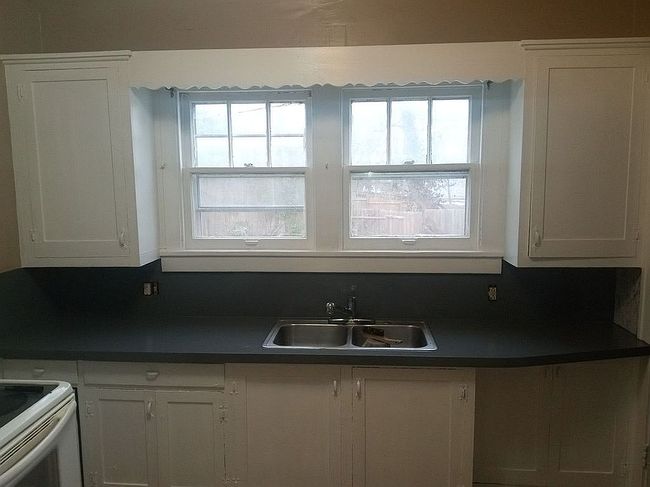 Additional photo 4 of property located at 612 E Hill St
