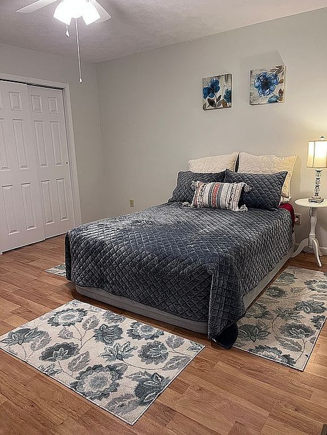 Photo of 1332 Pineview Dr Apt 20, Morgantown, WV