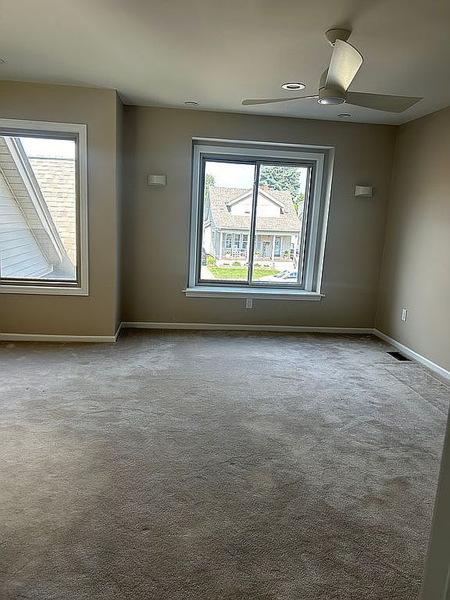 Photo of 1057 1st St, Wyandotte, MI