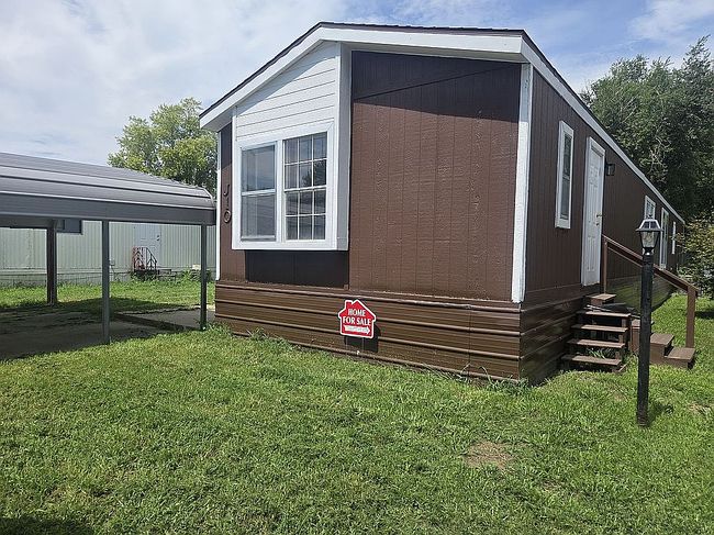 Preview of property located at 2320 E Macarthur Rd Lot J10