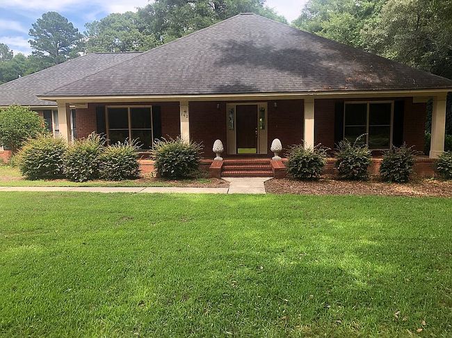 Photo of 142 Leland Ferrell Dr, Leesburg, GA