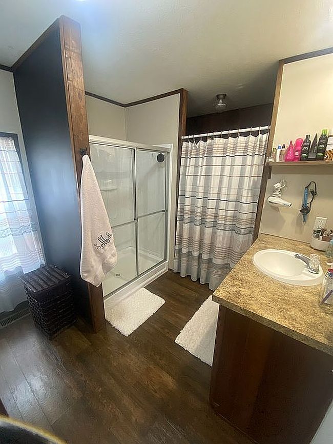 Photo of 242 White Wing Ln, Valliant, OK