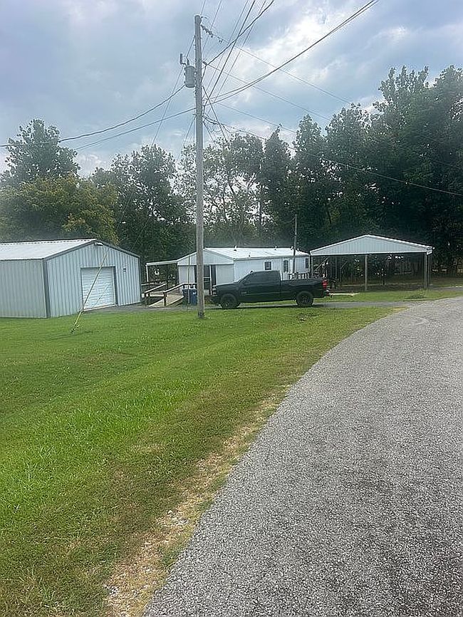 Additional photo 2 of property located at 85 Chickasaw Dr