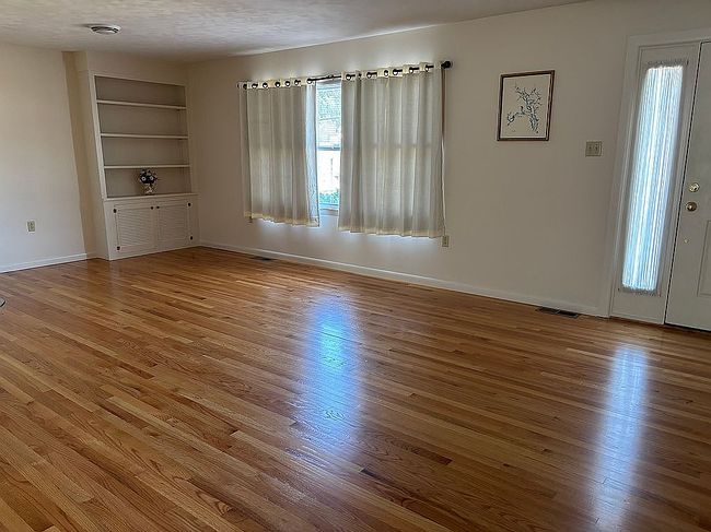 Photo of 454 Charles St, South Williamsport, PA