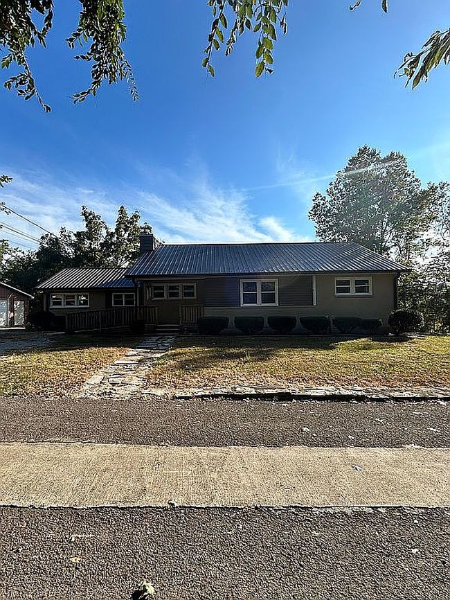 609 Legion Park Rd, Greensburg, KY