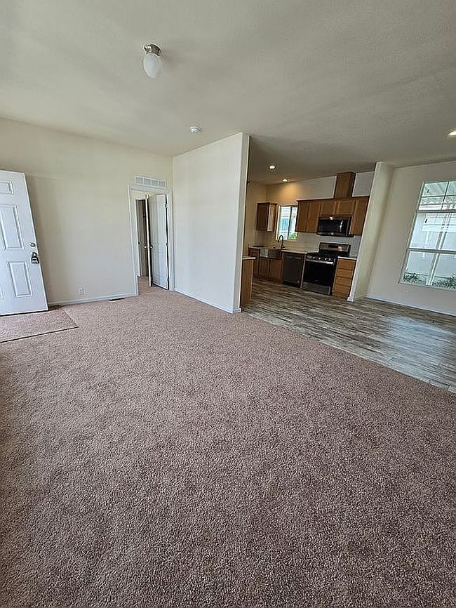 Photo of 6154 S Walnut St Space 18, Loomis, CA