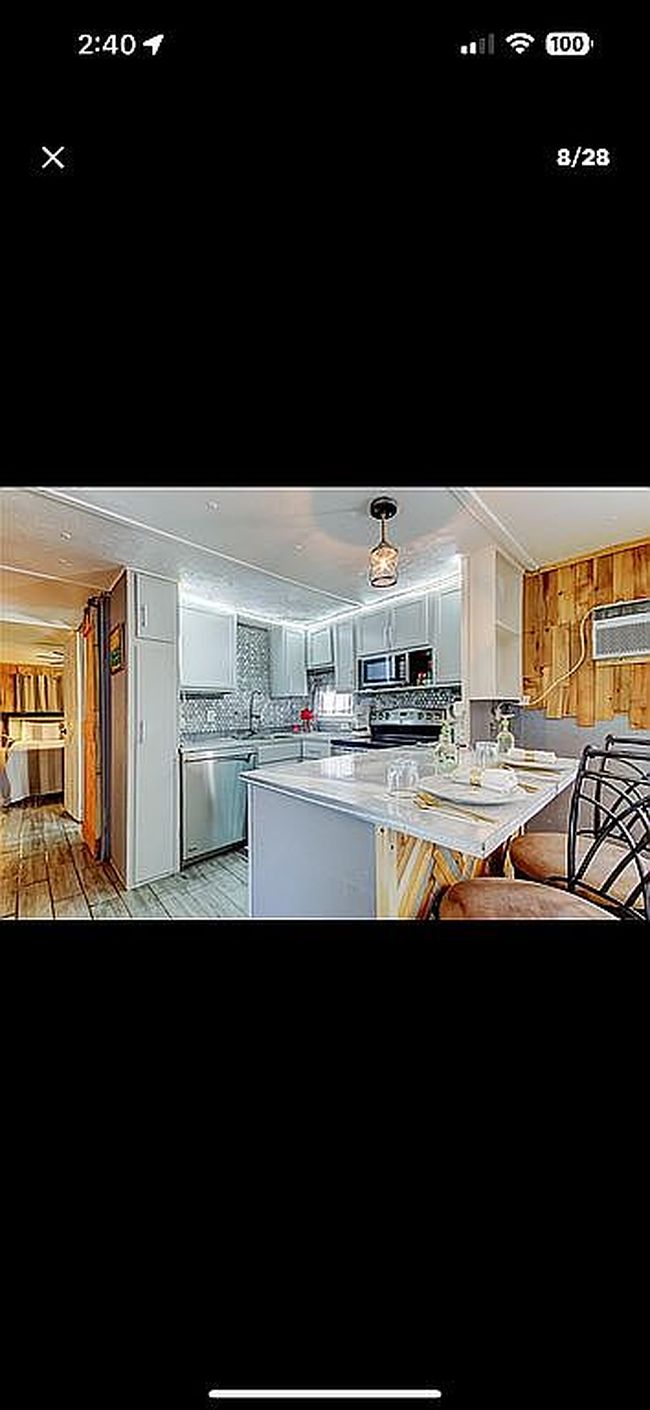 Photo of 4752 66th Ln N, Saint Petersburg, FL