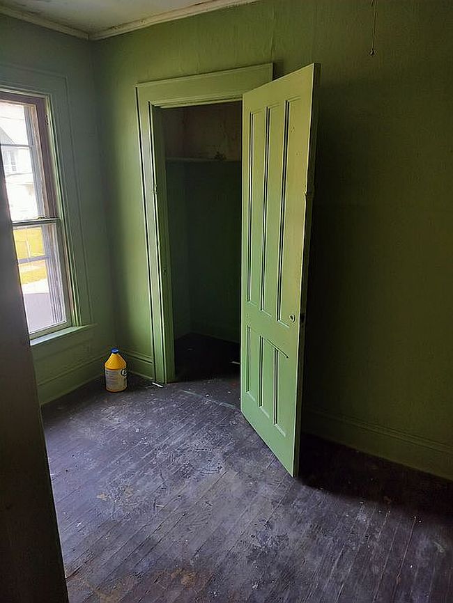 Photo of 22 Woodside Ave, Gloversville, NY