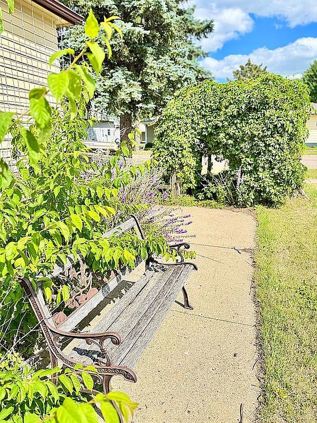 Photo of 1016 Birch Ave, Harvey, ND