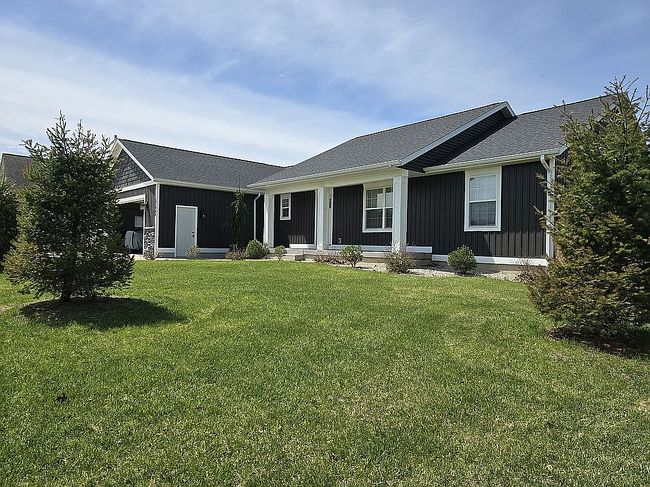 Photo of 21909 Hilltop Cir #22, Stanwood, MI