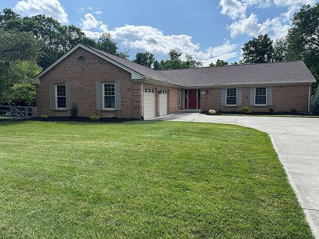 Photo of 3032 Woodside Dr, Fairfield, OH