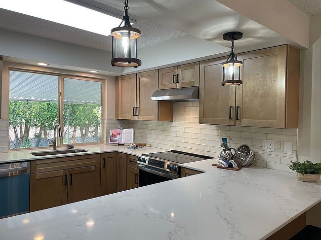 Image of 100 N 60th Ave Apt 5