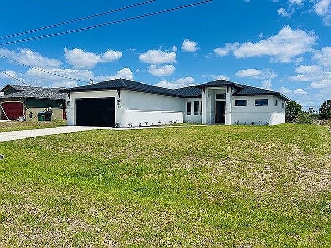 Additional photo 2 of property located at 213 Sw 10th Ave