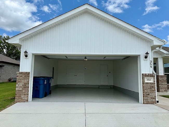 Photo of 354 E Greystone Sq, Webb City, MO