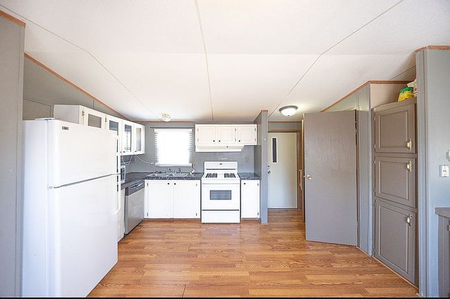 Additional photo 4 of property located at 1095 Western Dr Lot 340E