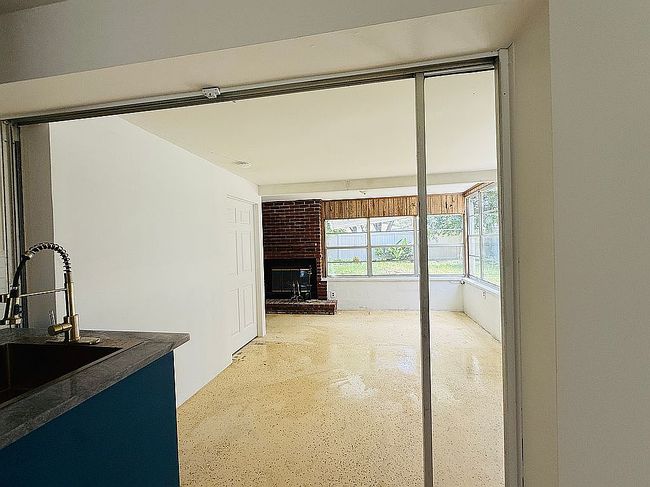 Photo of 4442 Beacon Dr, Sarasota, FL