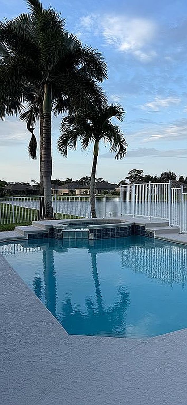 Photo of 5944 Ridge Lake Cir, Vero Beach, FL