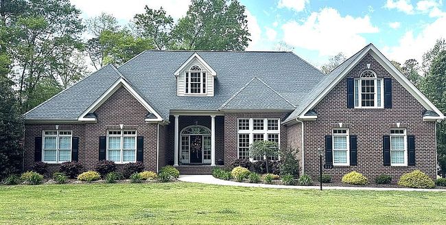 Photo of 512 W Franklin St, Zebulon, NC