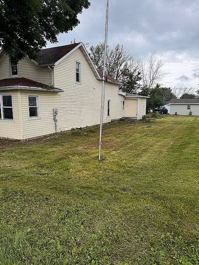 Additional photo of property located at 107 3rd Rd