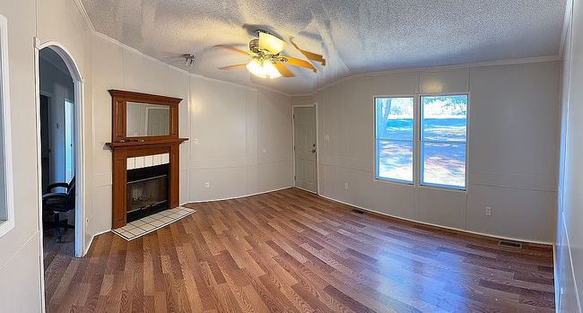 Photo of 1024 N Ridge Dr, Yadkinville, NC
