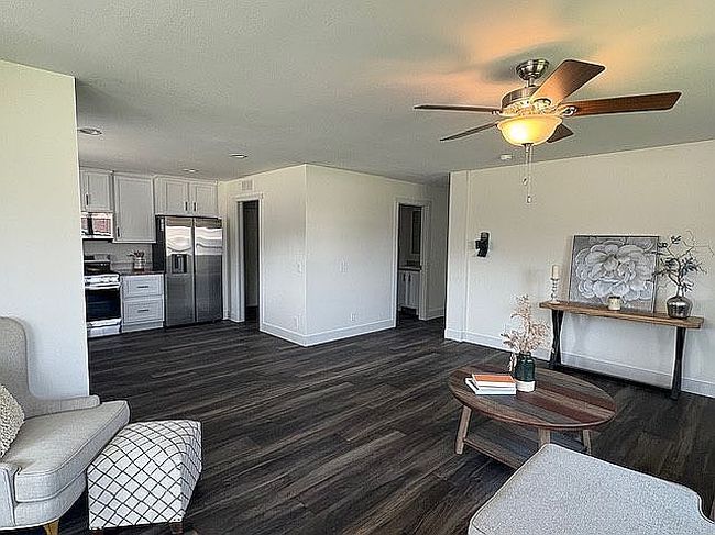 Photo of 9602 Bishop Dr Unit 33, West Des Moines, IA