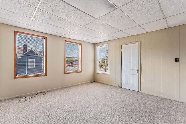 Photo of 2219 W Broad St, Columbus, OH