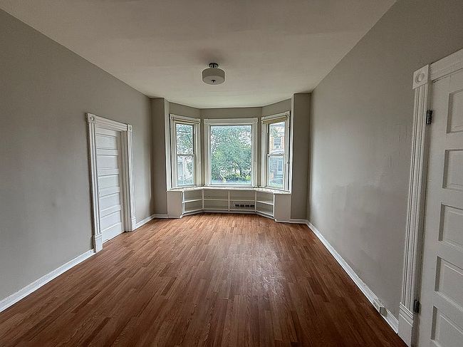 Photo of 1323 Vance Ave, Coraopolis, PA