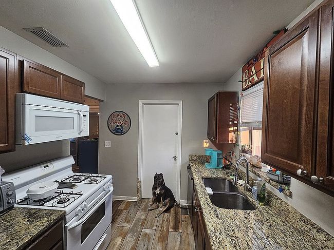 Image of 2433 Adams Ave
