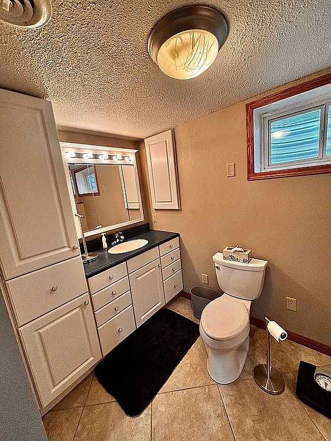 Image of 1010 Mariam St