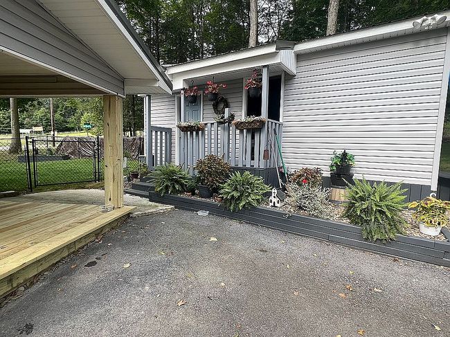 Image of 482 Fox Ridge Rd