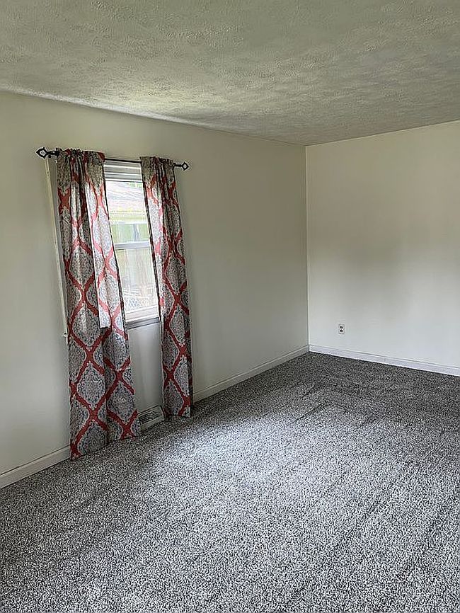 Photo of 1321 N 16th St, Murphysboro, IL