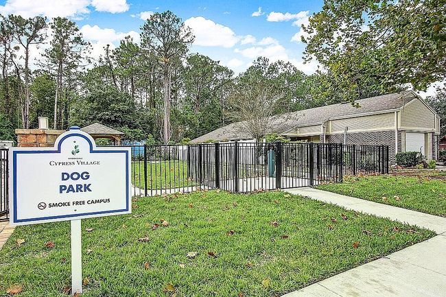 Image of 4560 Middleton Park Cir E